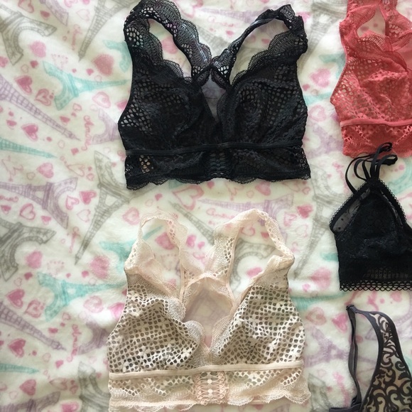 10 Brand new Victoria’s Secret size XS bralettes - Picture 2 of 7